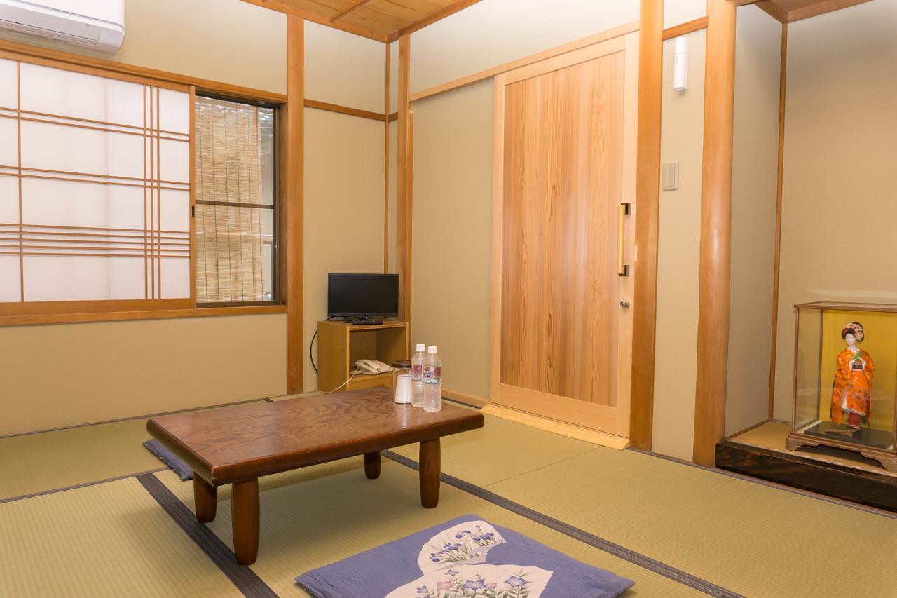 Ryokan Hinomoto Kyoto Kawaramachi Esterno foto
