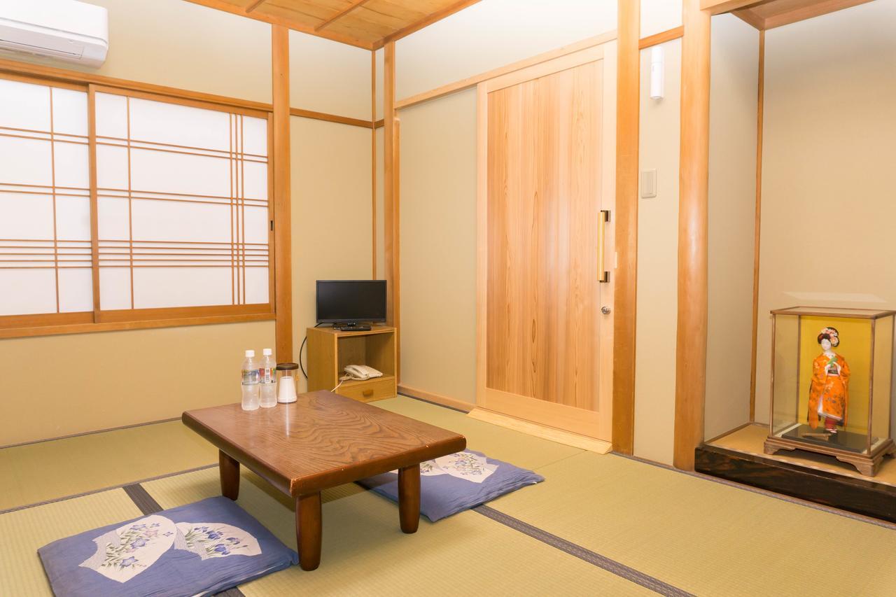 Ryokan Hinomoto Kyoto Kawaramachi Esterno foto